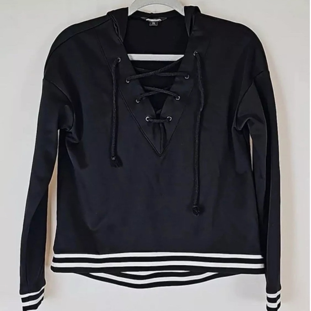 Project Runway Black Lace Front Crop Hoodie Women’s - Sz M - Designer Vintage